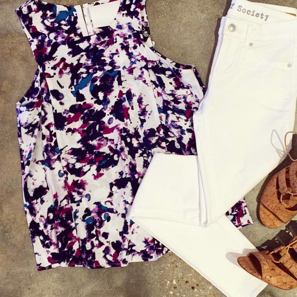 Olive & Oak Tops - Olive and oak blouse top!